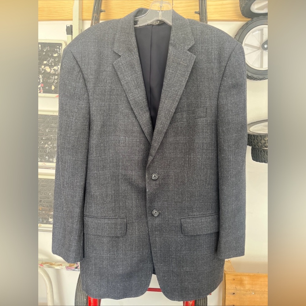 Jos A Bank Travelers Collection Blazer Sports Coat 40R Grey Windowpane Silk Wool